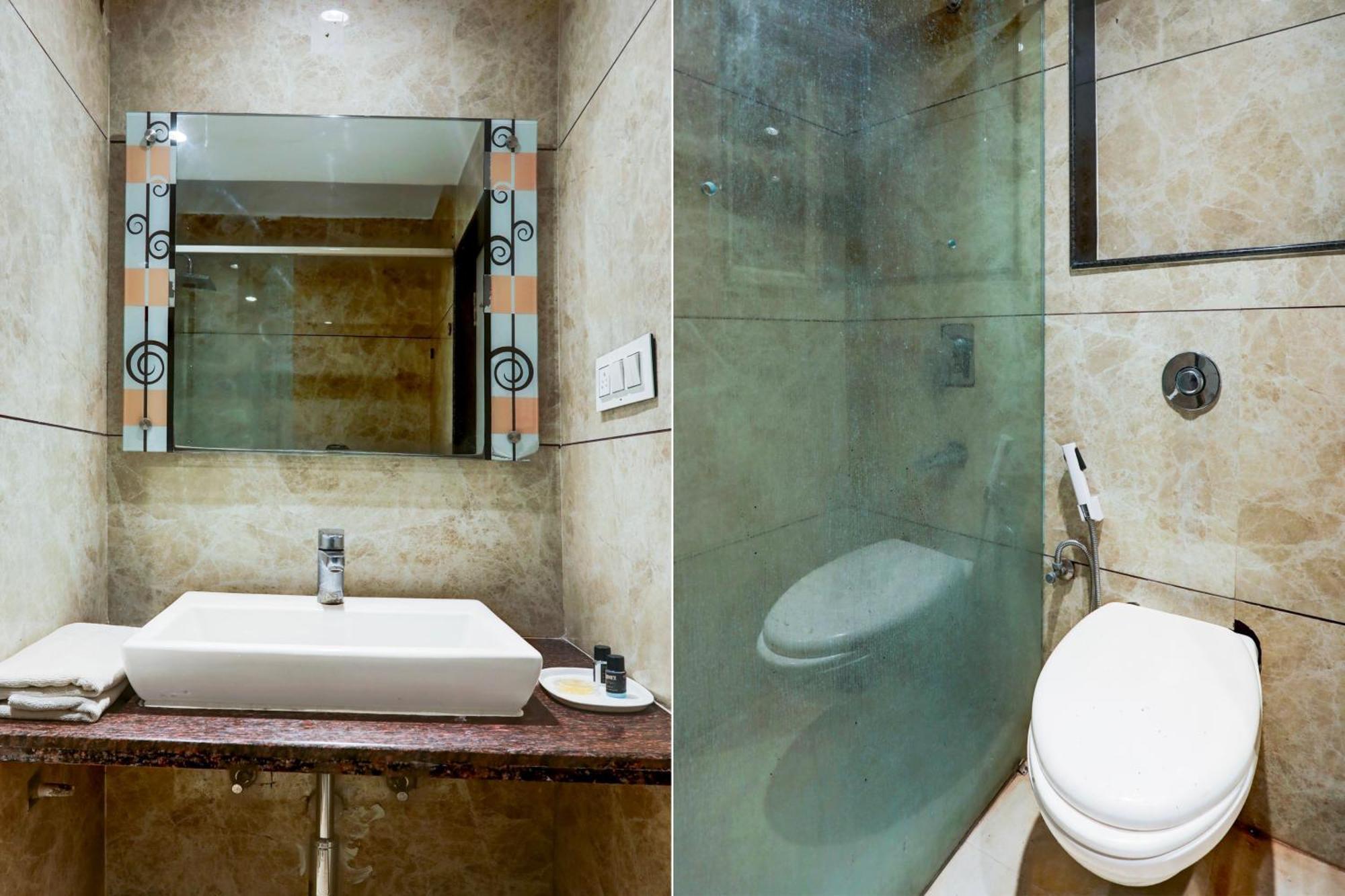 Super Townhouse Padav Square Gwalior Formerly Hotel Shelter Eksteriør bilde